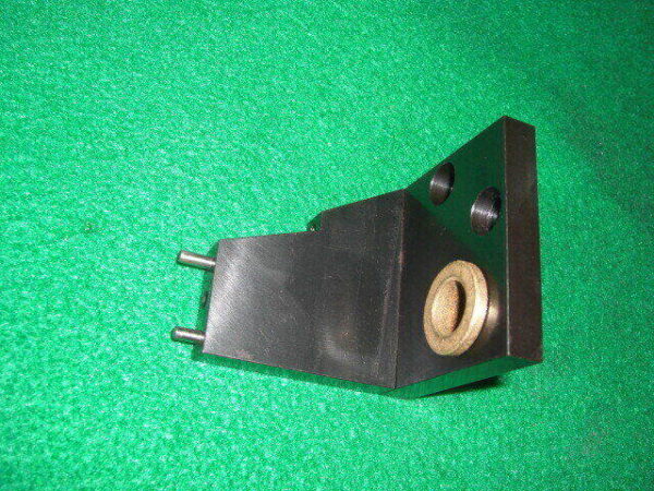 44885901 BRACKET CYL MTG Universal AI spare parts