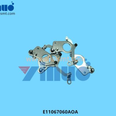 E11067060AOA JUKI feeder gear holder