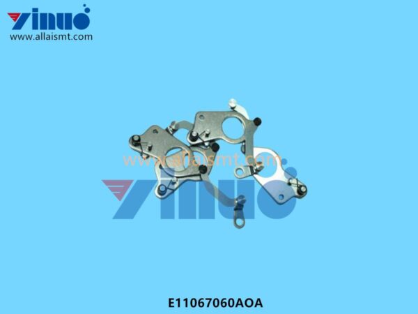 E11067060AOA JUKI feeder gear holder